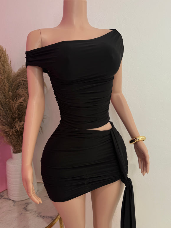 Off The Shoulder Mini Skirt Set (Black)