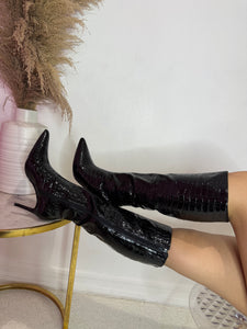 Mid Heel Boot (Black)